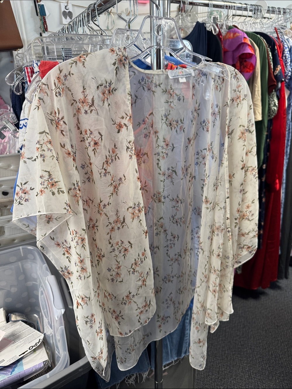 Bailey’s blossoms kimono XS // 092306 - Picture 1 of 1